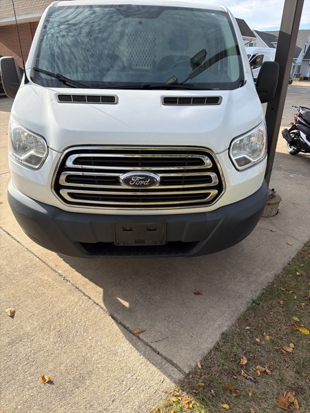 Ford Transit 250 Van Low Roof 60/40 Pass.130-in. WB 2015 Ford Transit 250 Van Low Roof 60/40 Pass.130-in. WB 2015