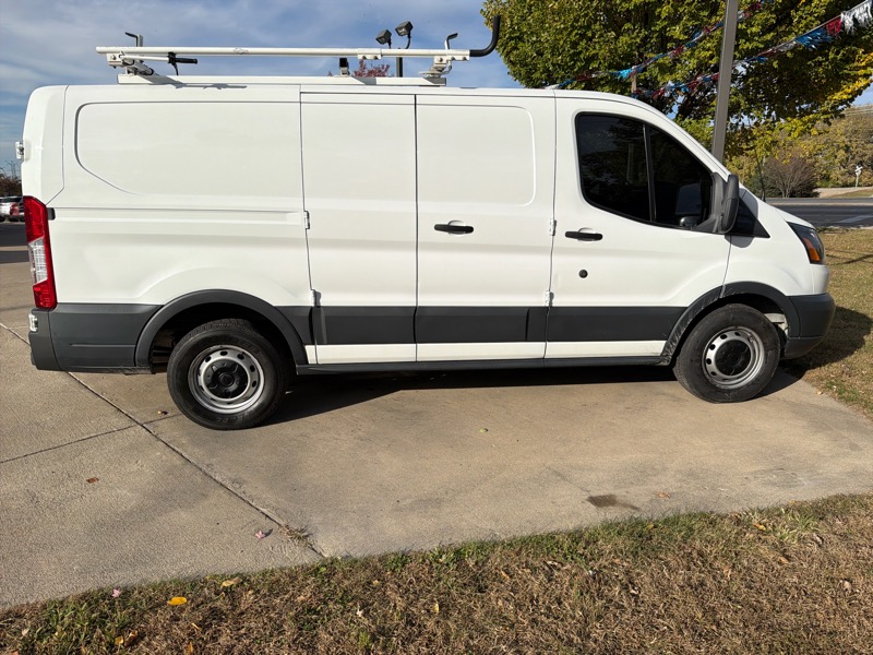Ford Transit 150 Van Low Roof 60/40 Pass. 130-in. WB 2018 Ford Transit 150 Van Low Roof 60/40 Pass. 130-in. WB 2018