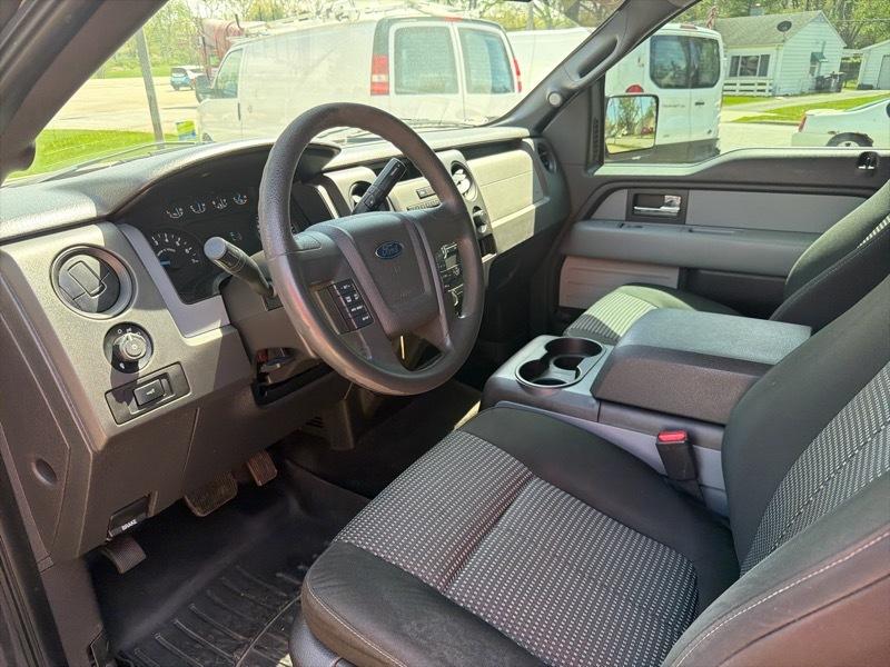 Ford F-150 2WD Reg Cab 126" STX 2014