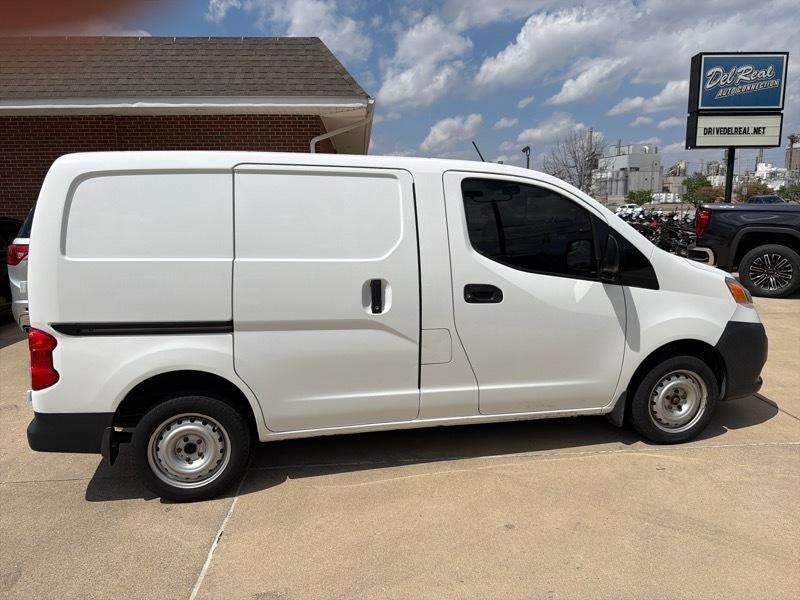 Nissan NV200 SV 2015