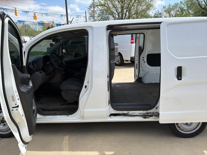 Nissan NV200 SV 2015