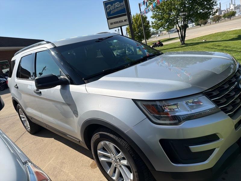 Ford Explorer Base FWD 2017
