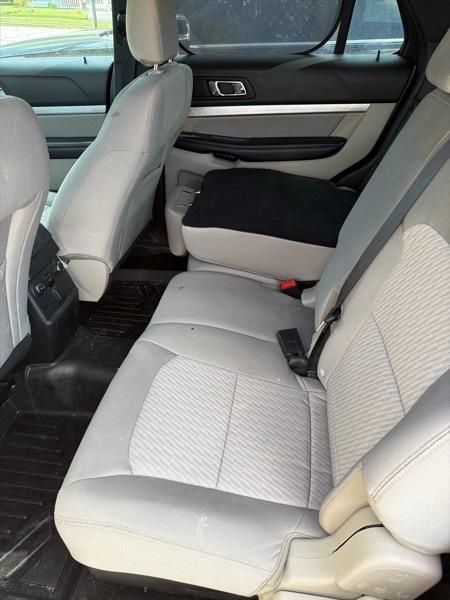 Ford Explorer Base FWD 2018