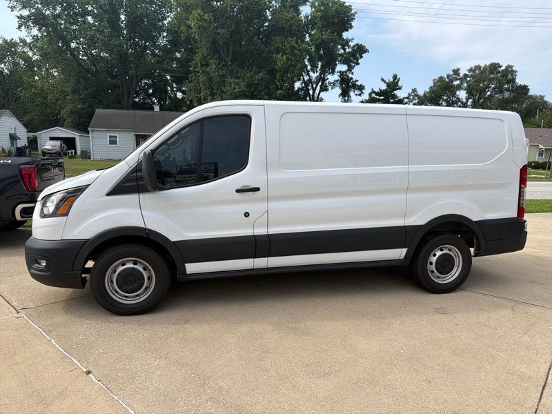 Ford Transit 150 Van Low Roof w/Sliding Pass. 130-in. WB 2023