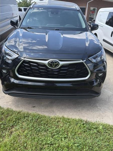 Toyota Highlander XLE 4D SUV AWD 2023