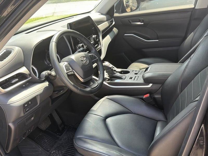 Toyota Highlander XLE 4D SUV AWD 2023