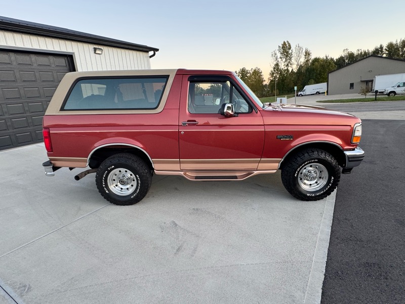 Ford Bronco Eddie Bauer 1995 Ford Bronco Eddie Bauer 1995
