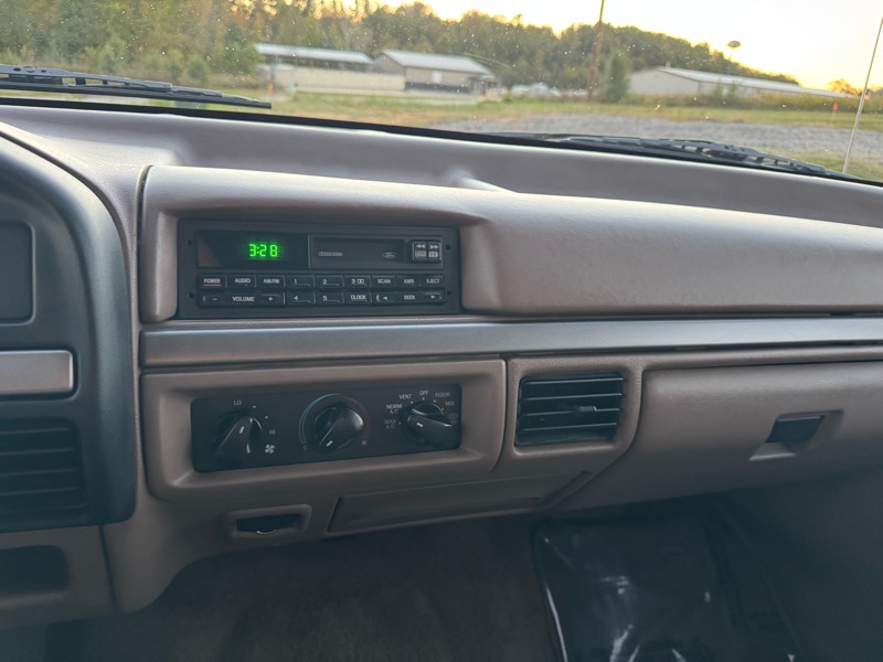Ford Bronco Eddie Bauer 1995 Ford Bronco Eddie Bauer 1995