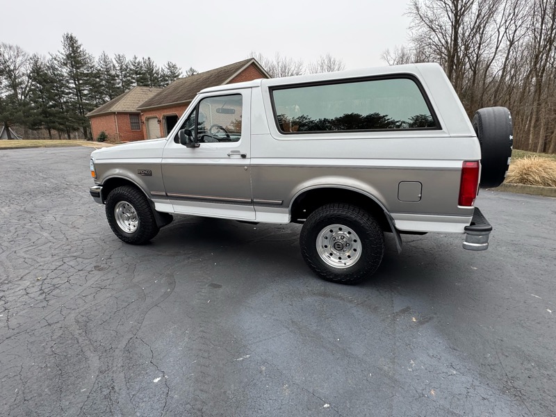 Ford Bronco XLT 1995