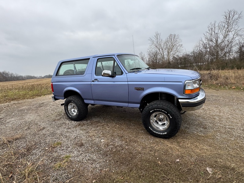 Ford Bronco Custom 1996