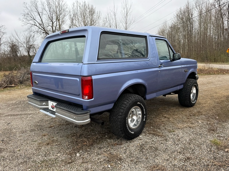 Ford Bronco Custom 1996