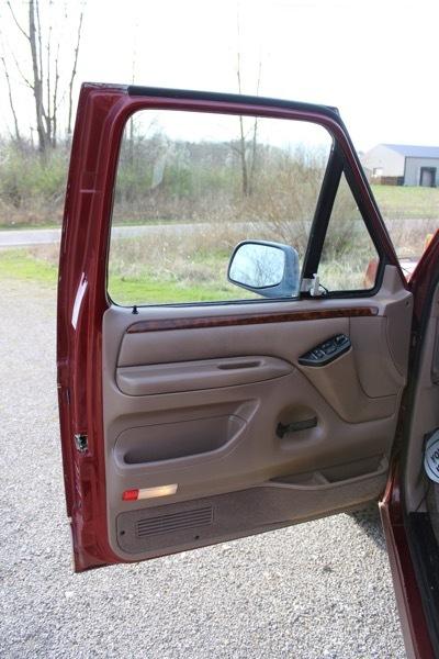 Ford Bronco Eddie Bauer 2D Utility 4WD 1996