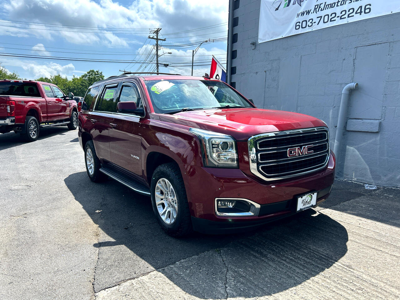 2019 Gmc Yukon SLT photo 2
