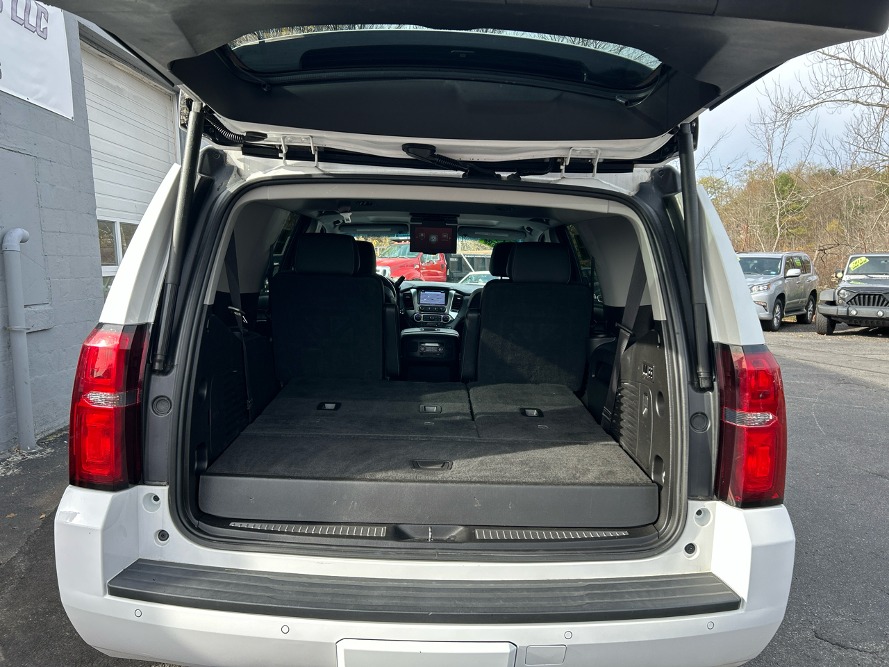 2019 Chevrolet Tahoe LTZ photo 4