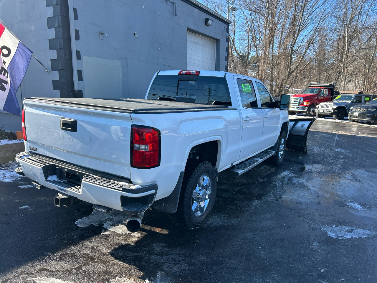 GMC Sierra 3500HD Denali Crew Cab 4WD 2015