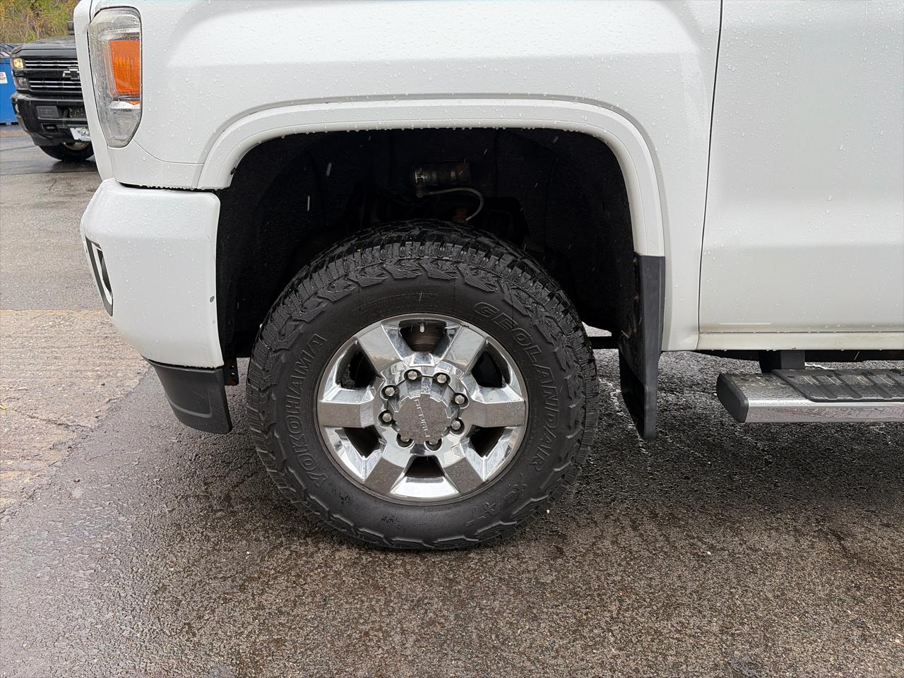 GMC Sierra 3500HD Denali Crew Cab 4WD 2015