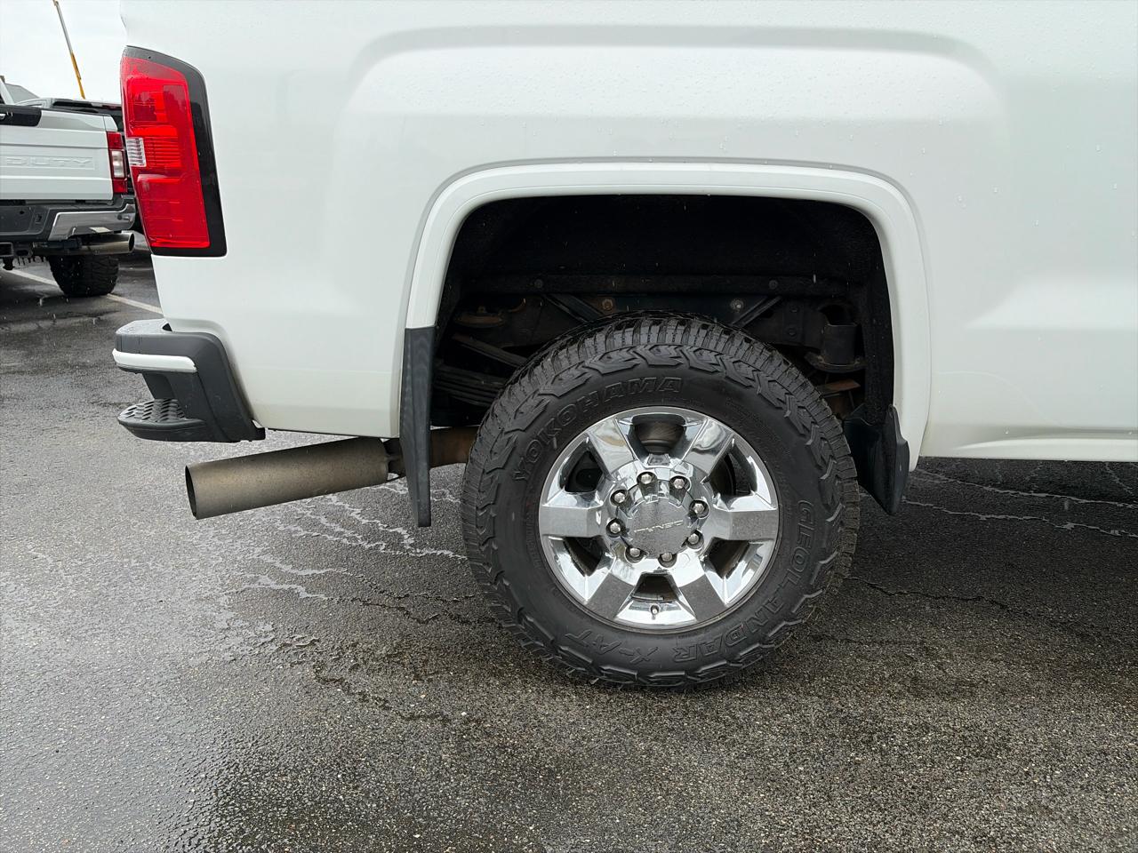 GMC Sierra 3500HD Denali Crew Cab 4WD 2015