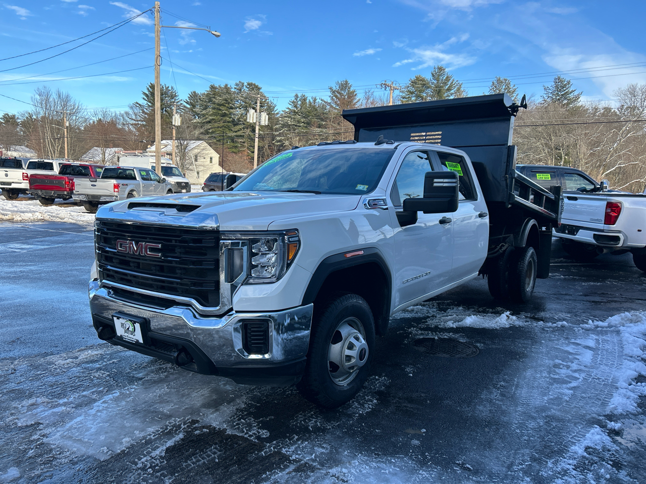 GMC Sierra 3500HD Pro Crew Cab 4WD SB 2022