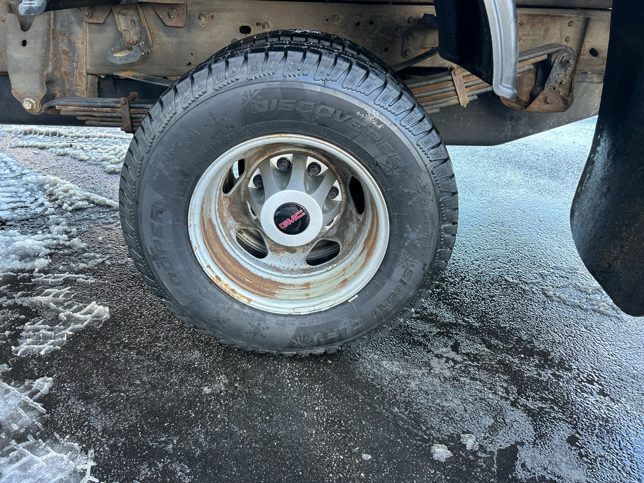 GMC Sierra 3500HD Pro Crew Cab 4WD SB 2022