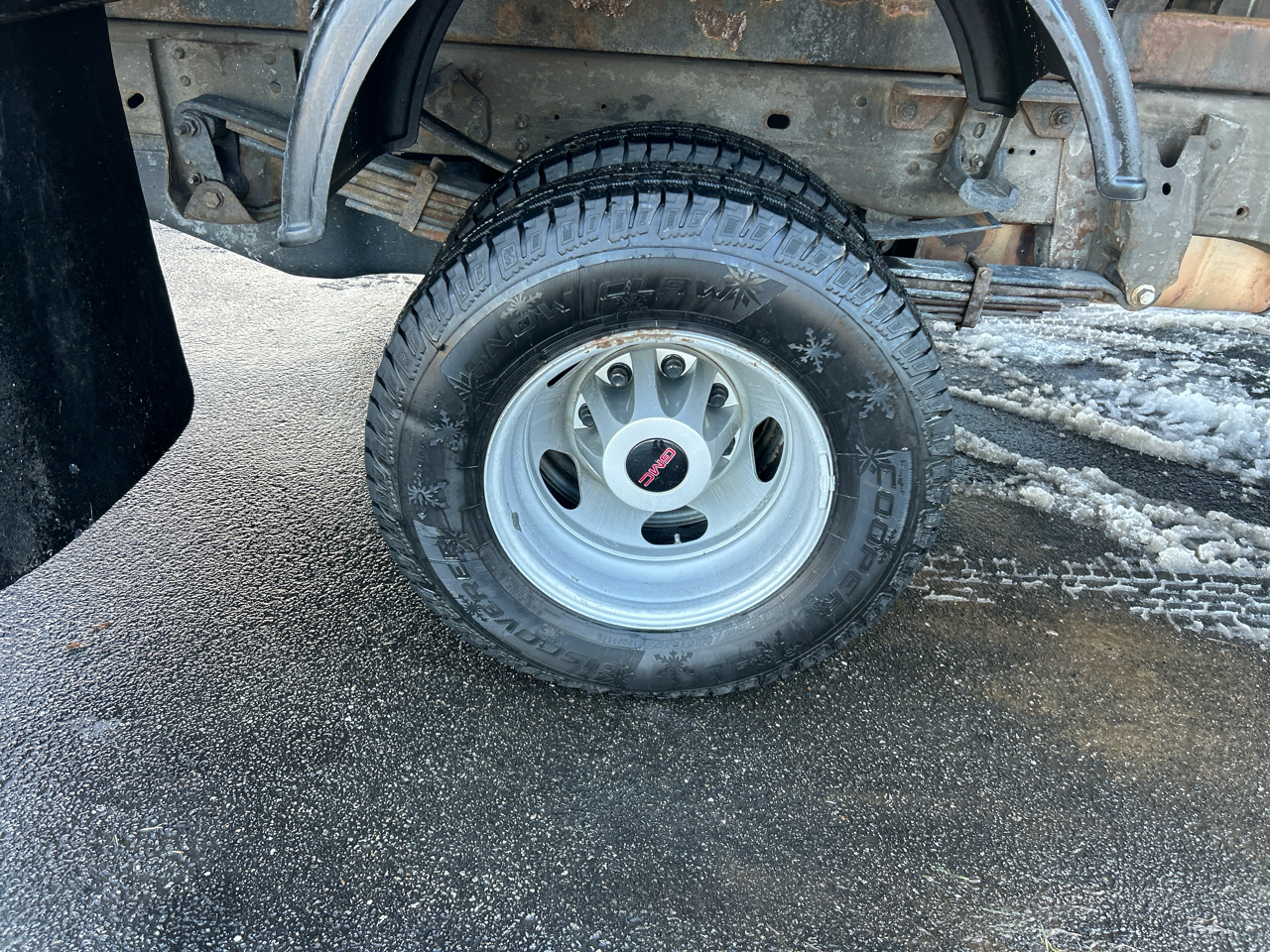 GMC Sierra 3500HD Pro Crew Cab 4WD SB 2022