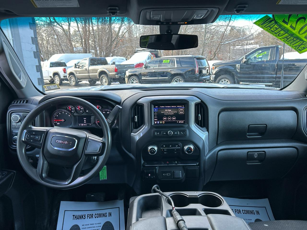 GMC Sierra 3500HD Pro Crew Cab 4WD SB 2022