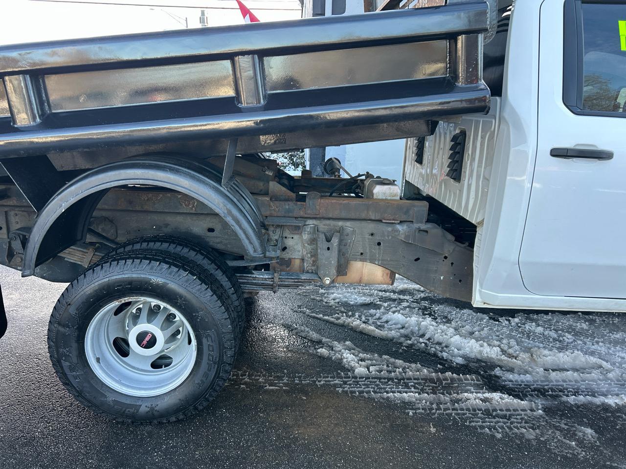 GMC Sierra 3500HD Pro Crew Cab 4WD SB 2022