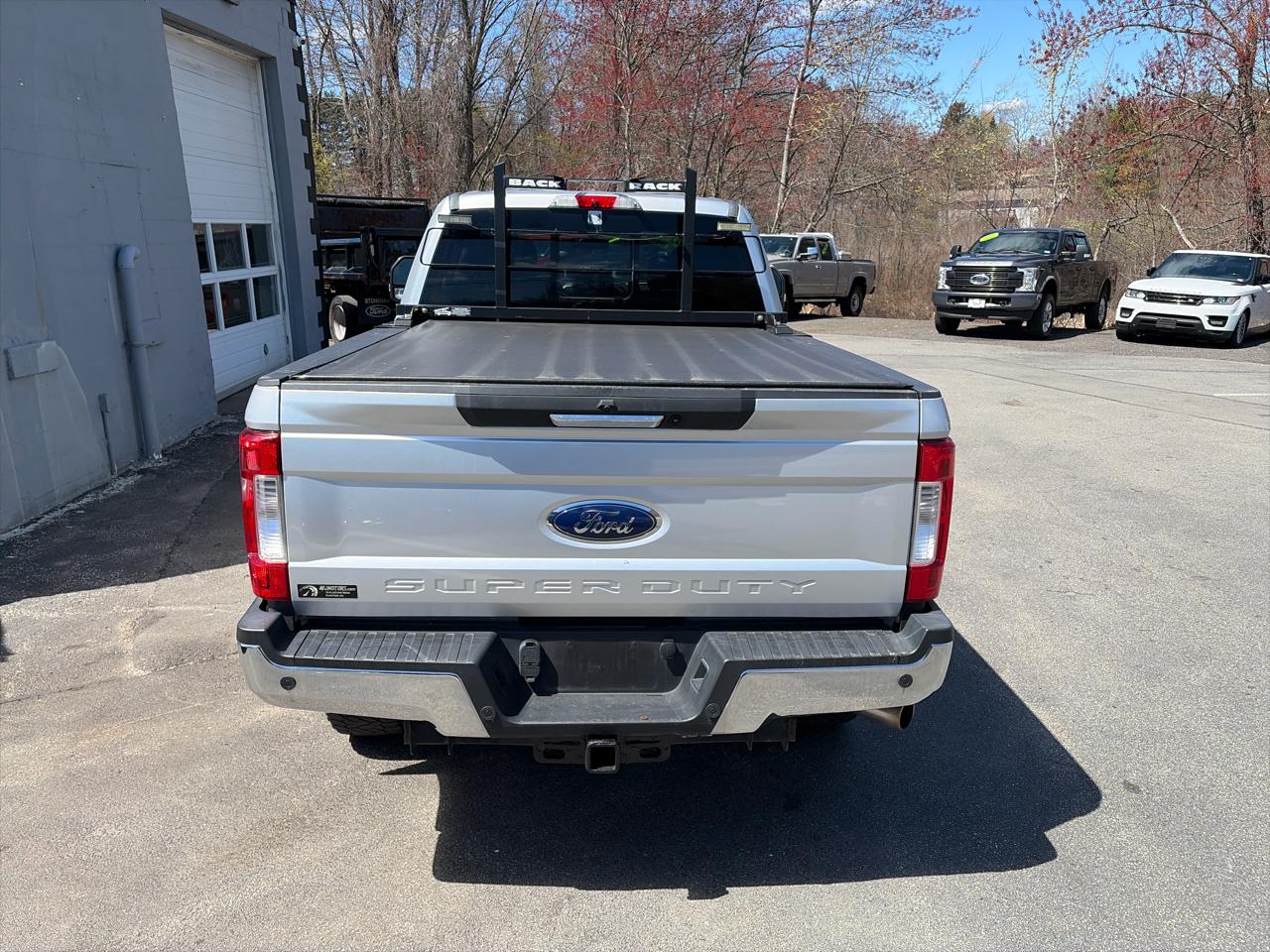 Ford F-250 SD Lariat Crew Cab 4WD 2019