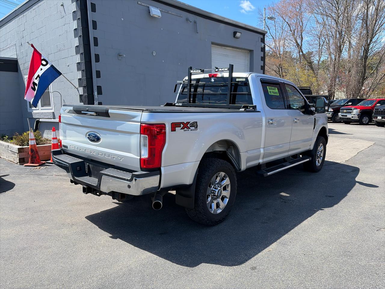 Ford F-250 SD Lariat Crew Cab 4WD 2019
