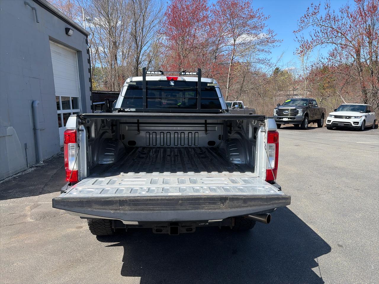 Ford F-250 SD Lariat Crew Cab 4WD 2019