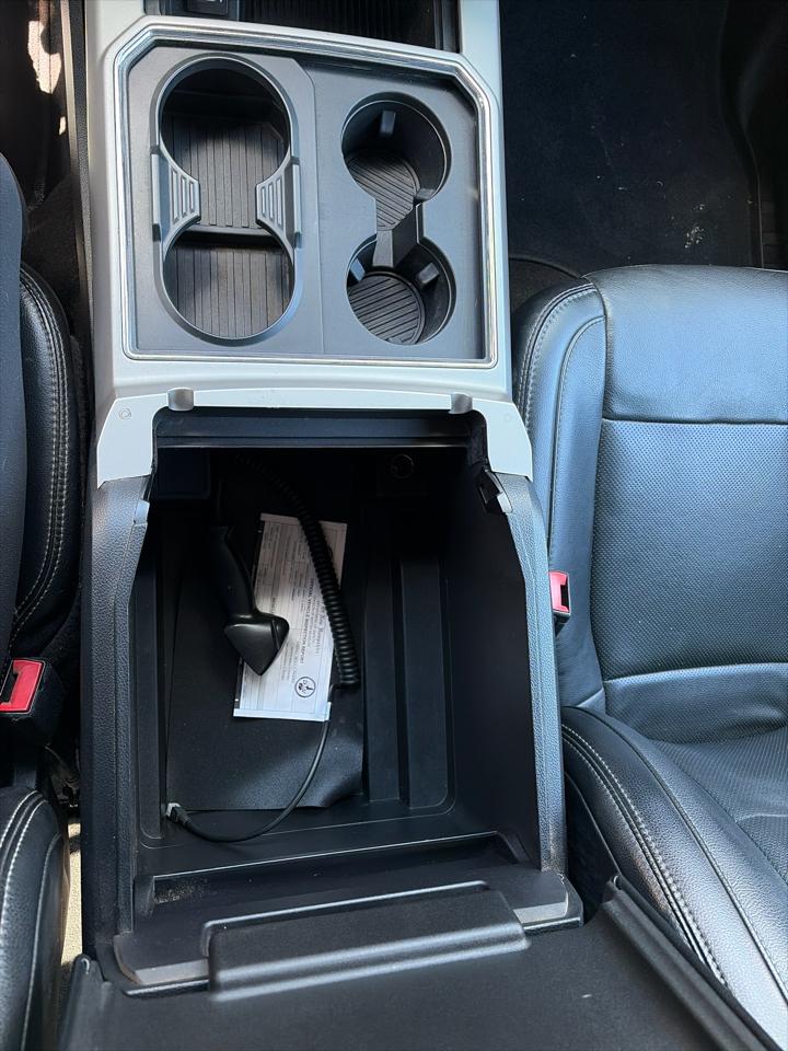 Ford F-250 SD Lariat Crew Cab 4WD 2019