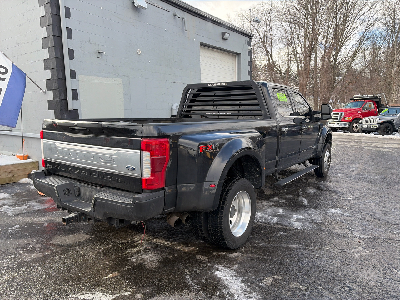 Ford F-450 SD Platinum Crew Cab DRW 4WD 2017