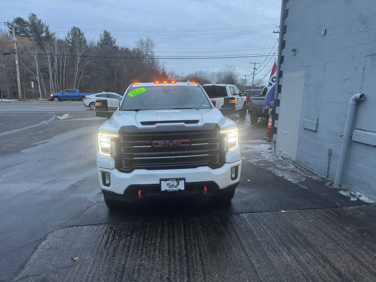 GMC Sierra 2500HD AT4 Crew Cab 4WD 2023