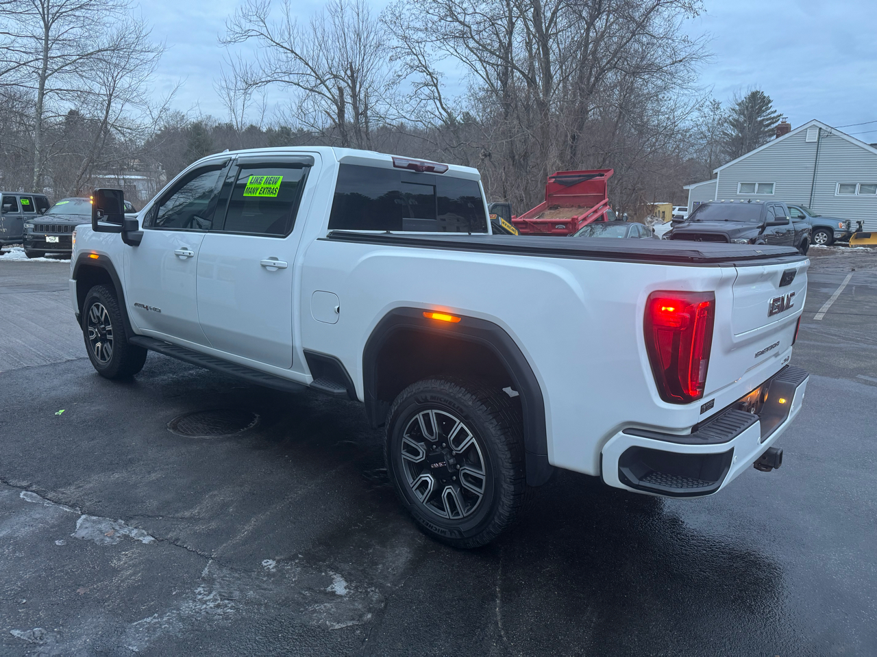 GMC Sierra 2500HD AT4 Crew Cab 4WD 2023