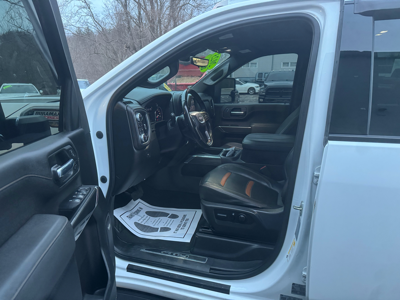 GMC Sierra 2500HD AT4 Crew Cab 4WD 2023