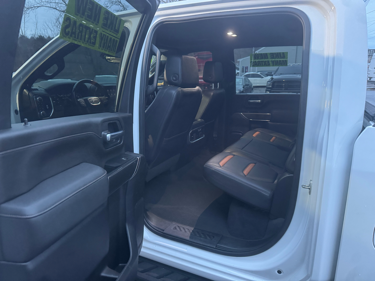 GMC Sierra 2500HD AT4 Crew Cab 4WD 2023