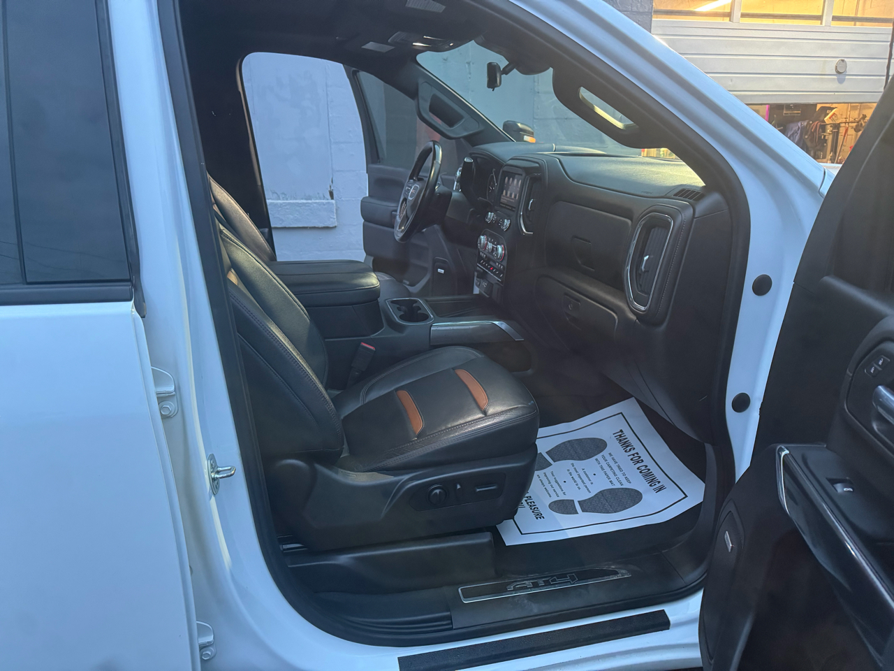 GMC Sierra 2500HD AT4 Crew Cab 4WD 2023