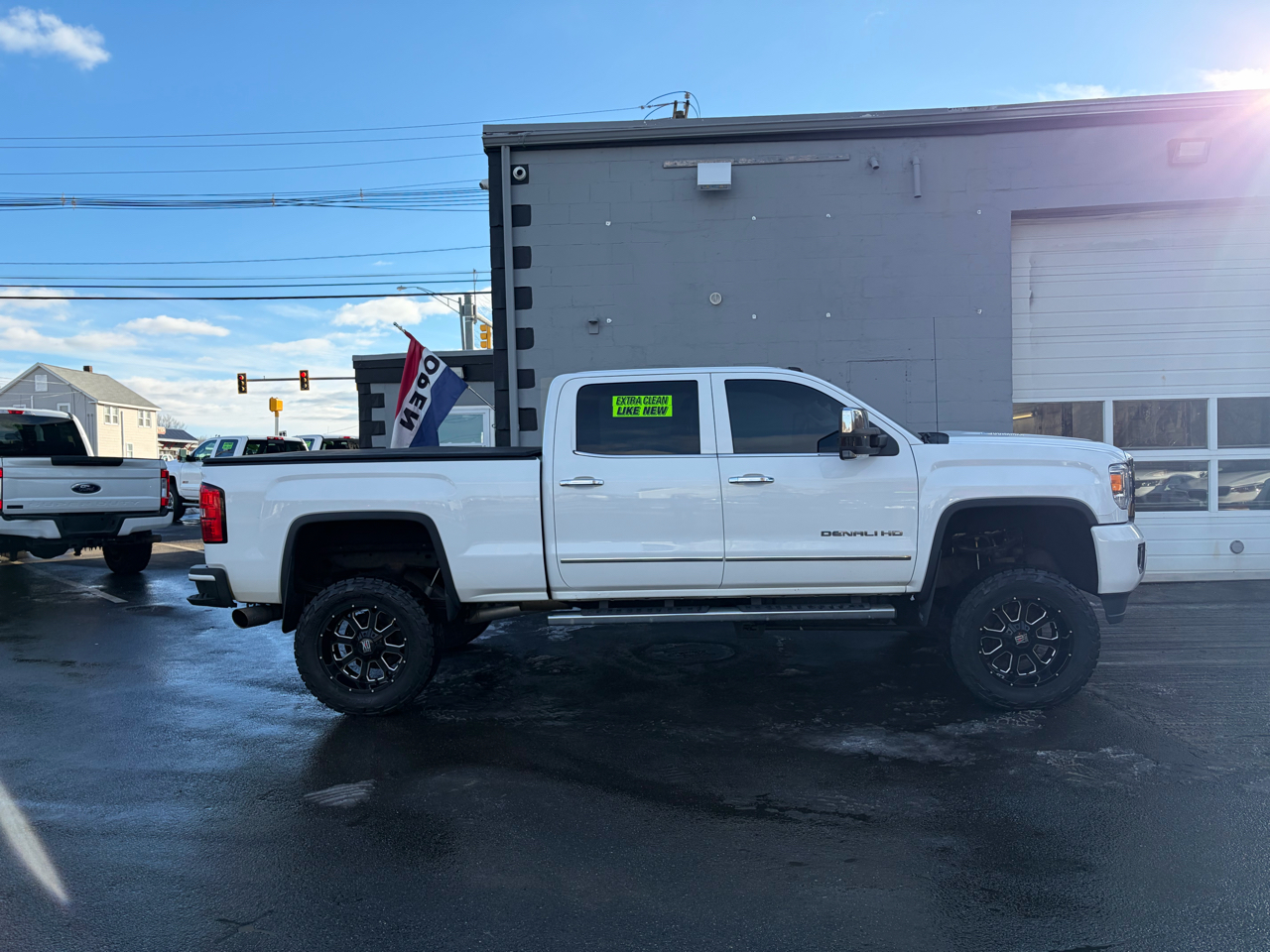 GMC Sierra 2500HD Denali Crew Cab 4WD 2015
