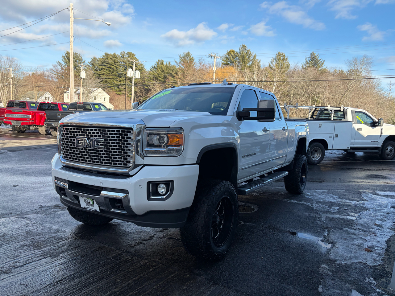 GMC Sierra 2500HD Denali Crew Cab 4WD 2015