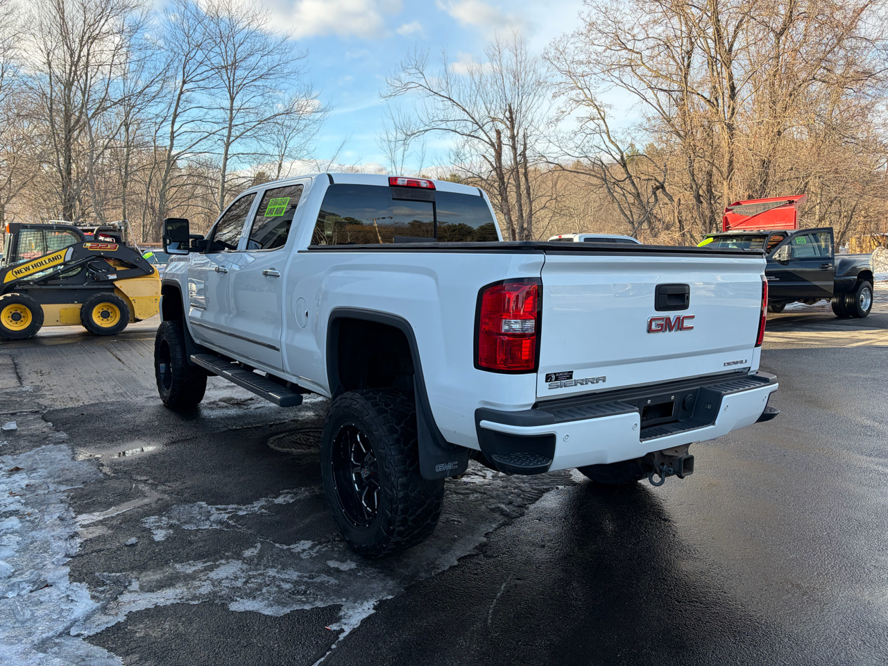 GMC Sierra 2500HD Denali Crew Cab 4WD 2015