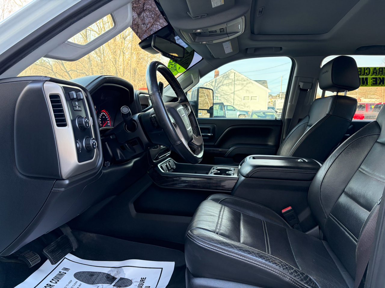 GMC Sierra 2500HD Denali Crew Cab 4WD 2015