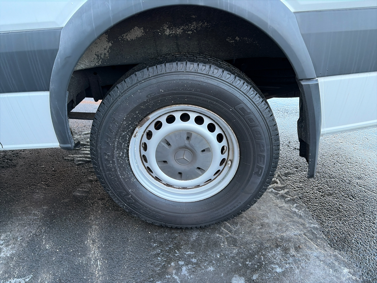 Mercedes-Benz Sprinter 2500 144-in. WB 2017