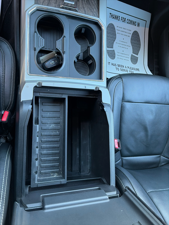 Ford F-350 SD Lariat Crew Cab 4WD 2017