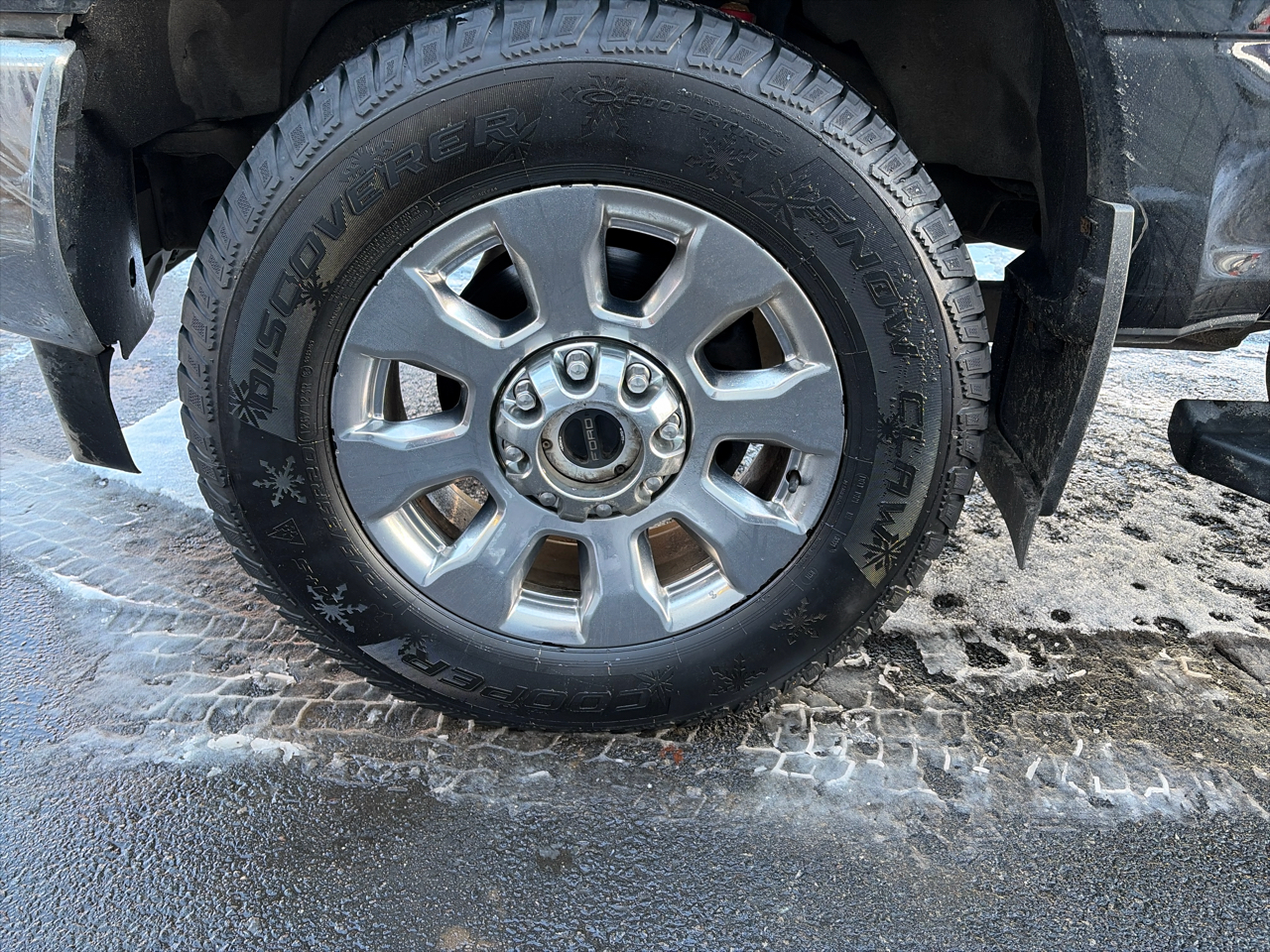 Ford F-350 SD Lariat Crew Cab 4WD 2017