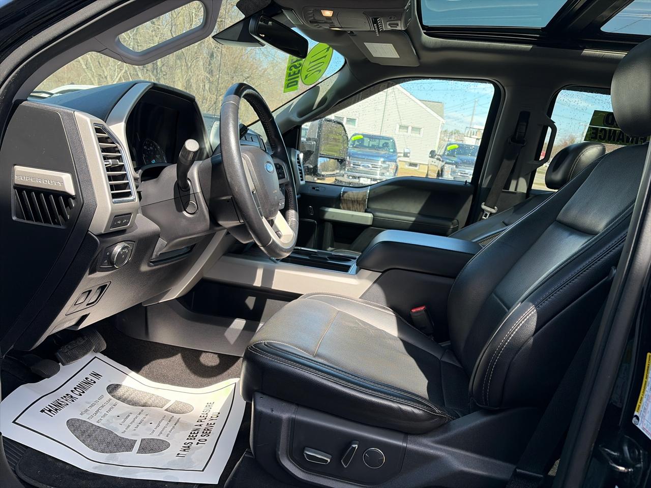 Ford F-350 SD Lariat Crew Cab 4WD 2017