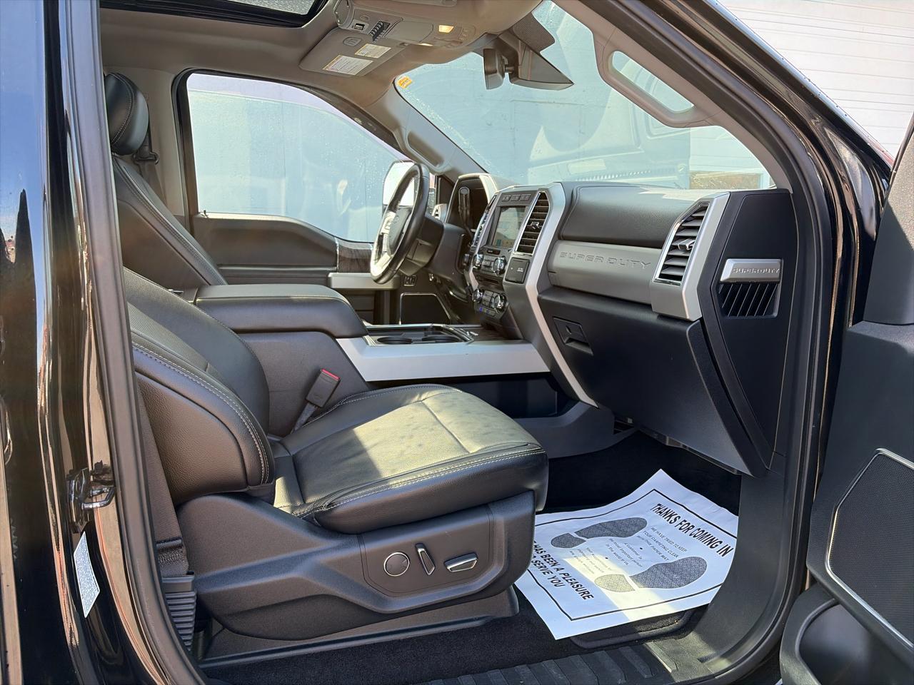 Ford F-350 SD Lariat Crew Cab 4WD 2017