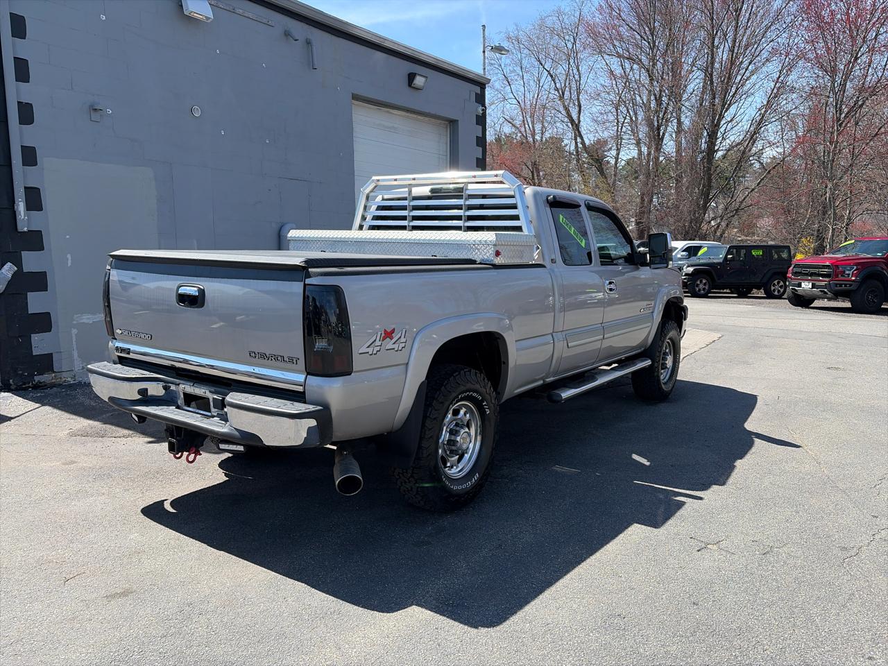 Chevrolet Silverado 2500HD LT Ext. Cab Short Bed 4WD 2005