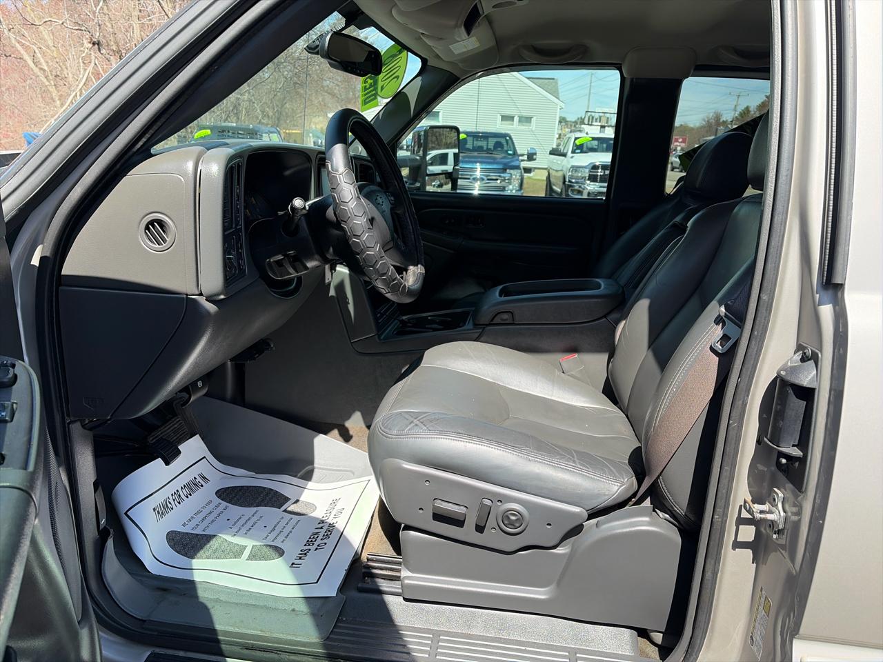 Chevrolet Silverado 2500HD LT Ext. Cab Short Bed 4WD 2005