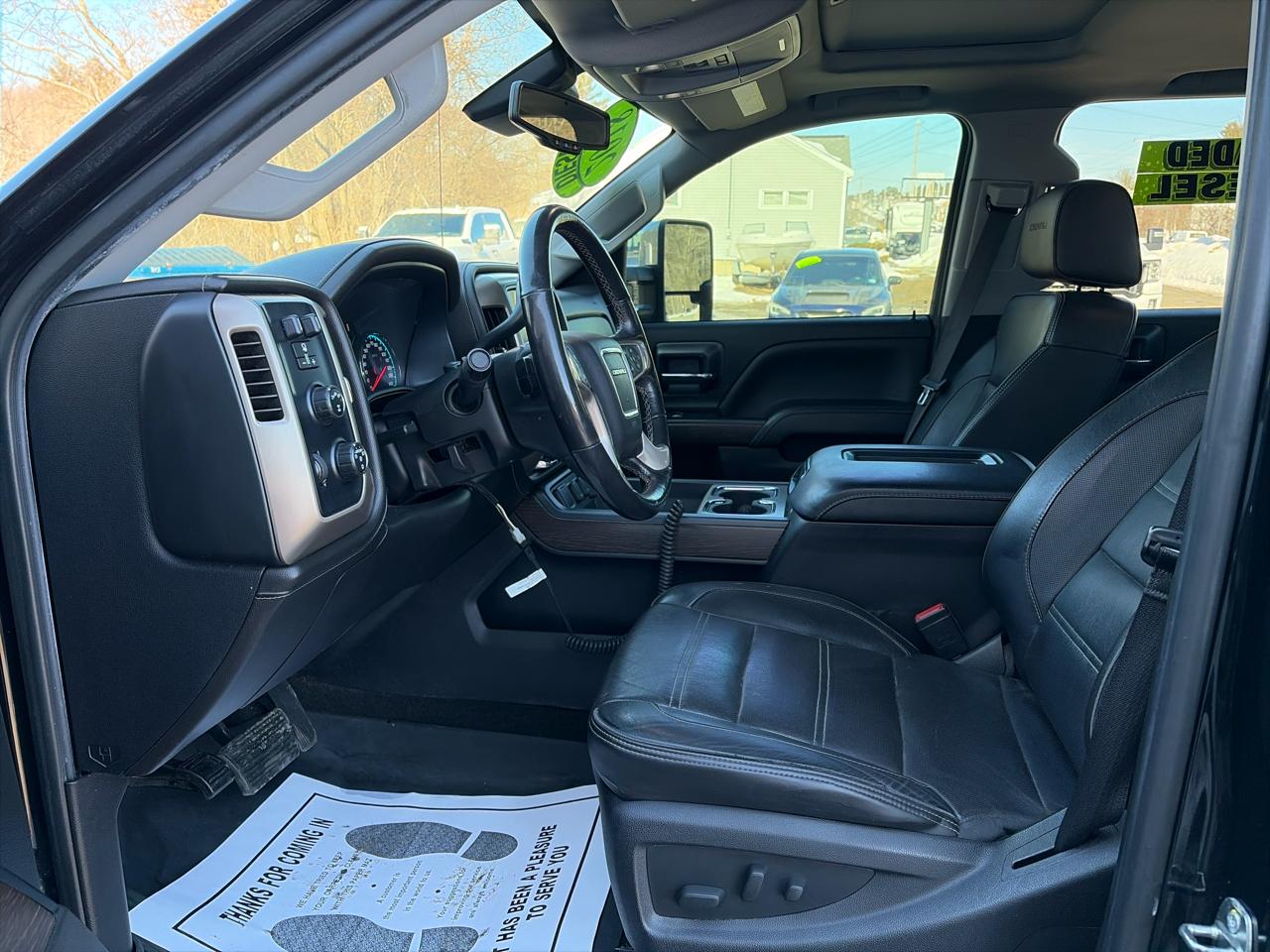 GMC Sierra 2500HD Denali Crew Cab 4WD 2018