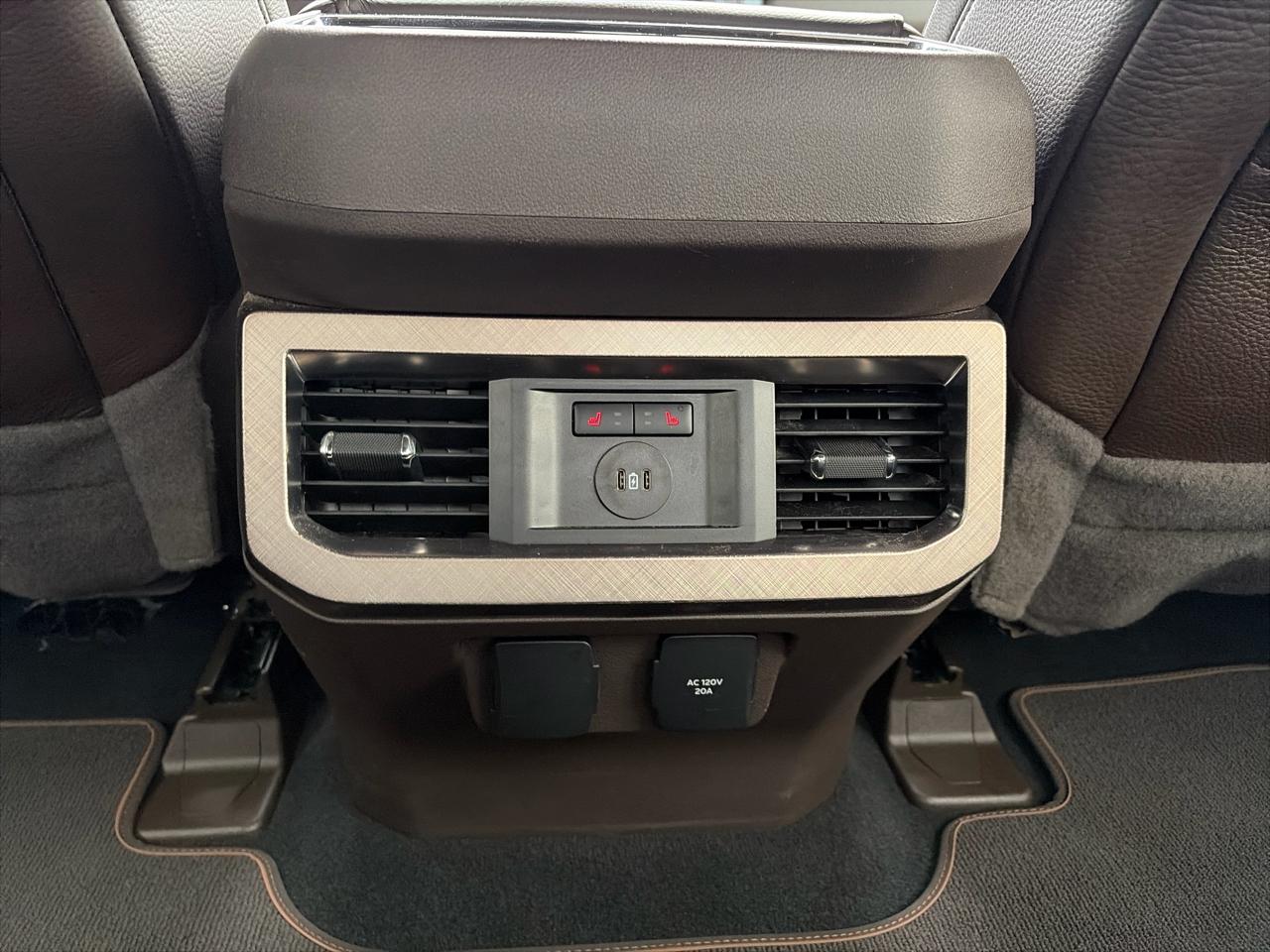 Ford F-350 SD King Ranch Crew Cab Long Bed 4WD 2024