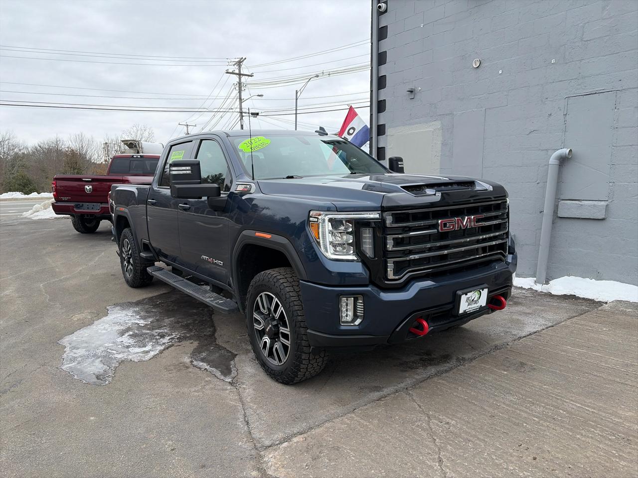 GMC Sierra 2500HD AT4 Crew Cab 4WD 2022